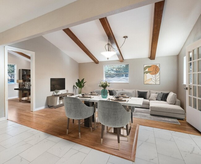 Building Photo - Beautifully updated San Antonio home by Bo...