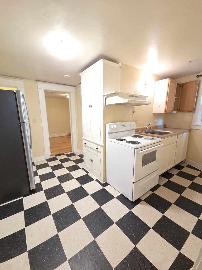 Photo - 2068 NW Flanders St Unit 8