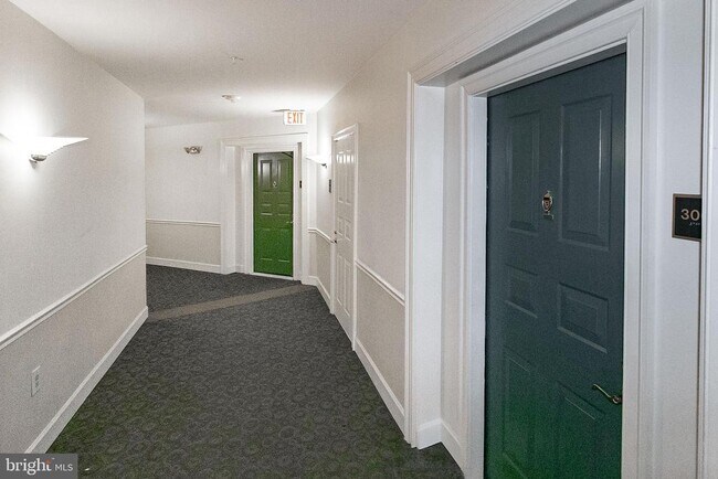 Photo - 2204 Westcourt Ln Unit 306