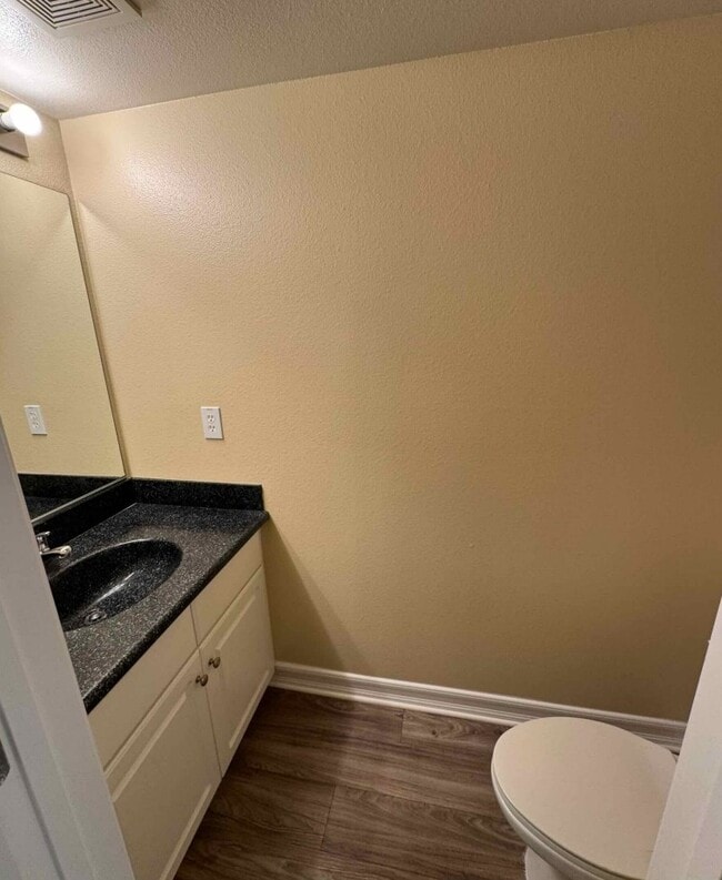 252 POWERS - Stuart Mesa - Military Housing