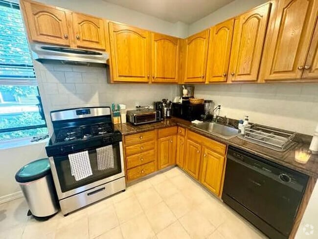 Building Photo - 520 Undercliff Ave Unit 3 Rental