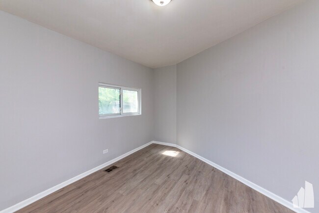 Photo - 1024 W Fry St Unidad CH1