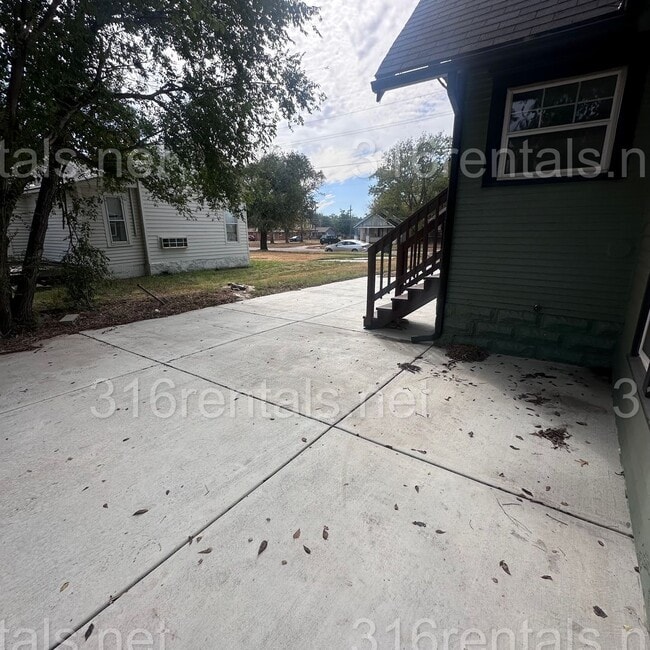 Photo - 420 S Osage St