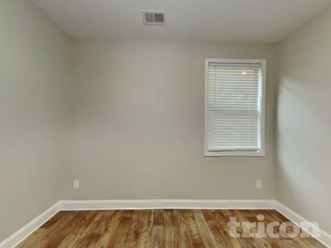 Photo - 1324 Black Oak Cir