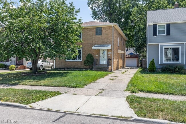 Photo - 8221 Pelham Dr