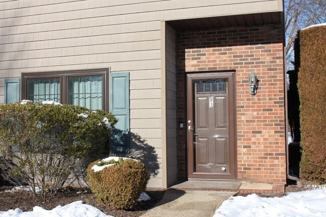 Photo - 83 Pheasant Run