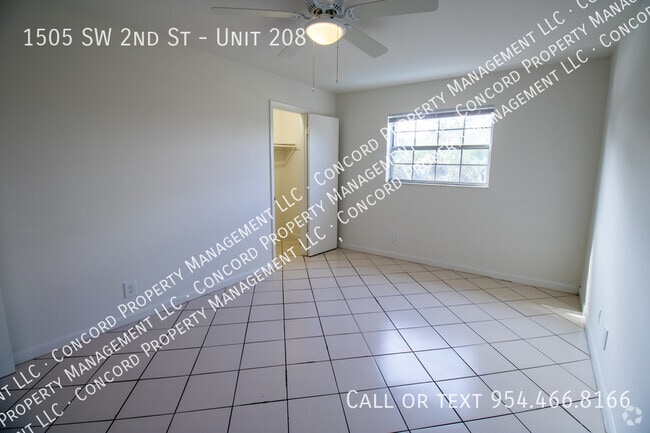 Building Photo - 1505 SW 2nd St Unit 208 Rental