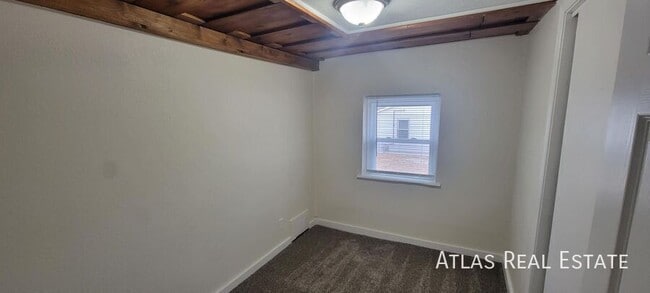 Photo - 517 S 81 St