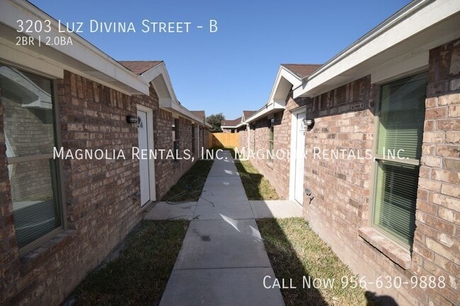 Photo - 3203 Luz Divina St Unit B