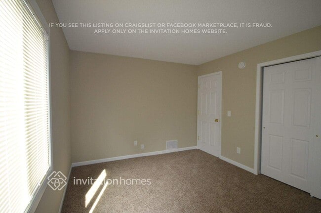 Photo - 9908 108th Pl N