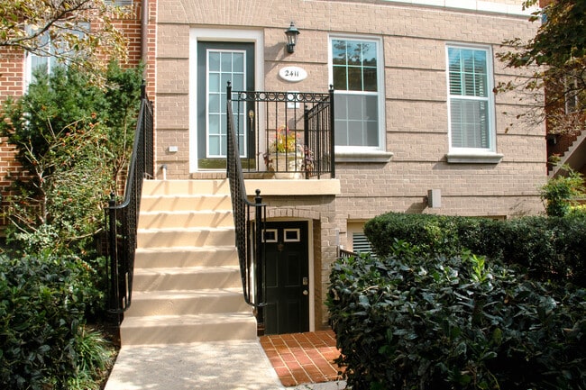 Building Photo - 2411 20th St NW Unit 10