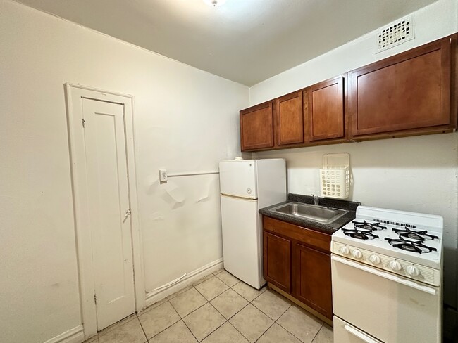 Photo - 4834 N Damen Ave Unidad 403