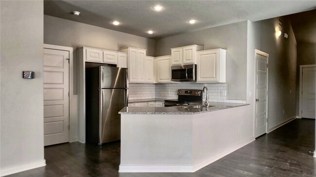 Photo - 1813 N Izard Ln
