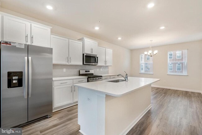 Photo - 7106 Delegate Pl