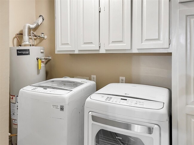 Photo - 1111 Baker Dr