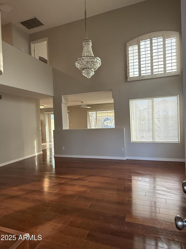 Photo - 1331 E Angela Dr