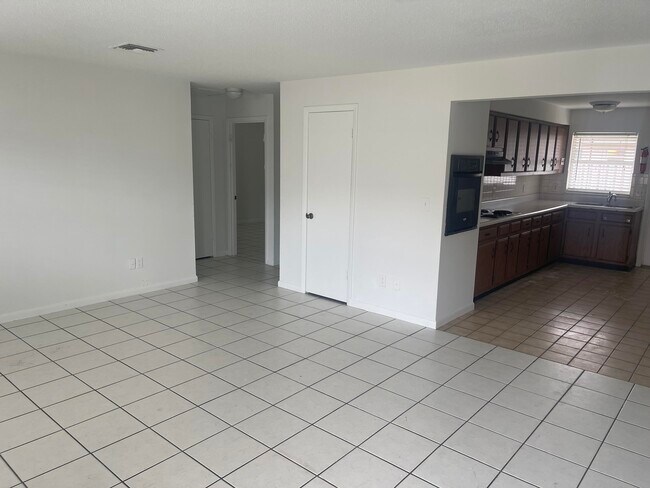 Photo - 127 Lucas Rd