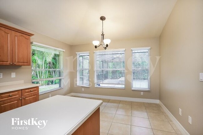 Photo - 419 Conlee St