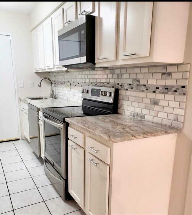 Photo - 3 Dailey St Unit B