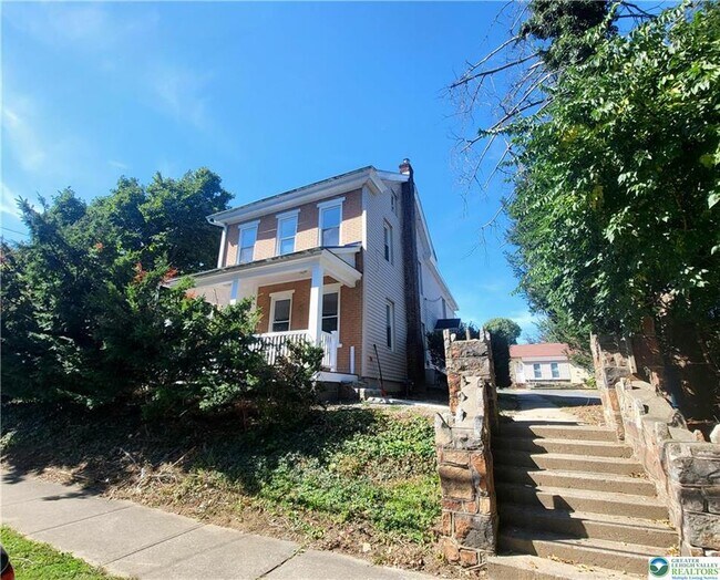 Photo - 817 Seneca St Apartment