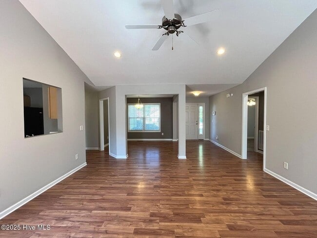 205 Woodgreen Ln