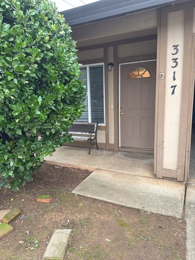 Photo - Well Maintained 2-Bedroom 1- bath Home in Quiet Sacramento Neighborhood