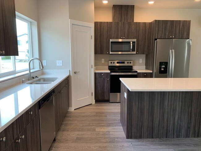 Photo - 668 E Street Unit 102