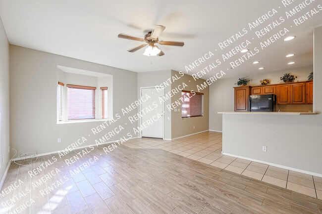 Photo - 510 W University Dr Unit 115