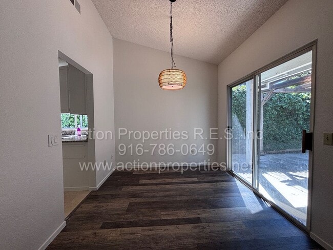 Photo - Charming 3 Bed, 2 Bath House - Close to Shopping, Schools, and Parks - New Paint - Updated Flooring!