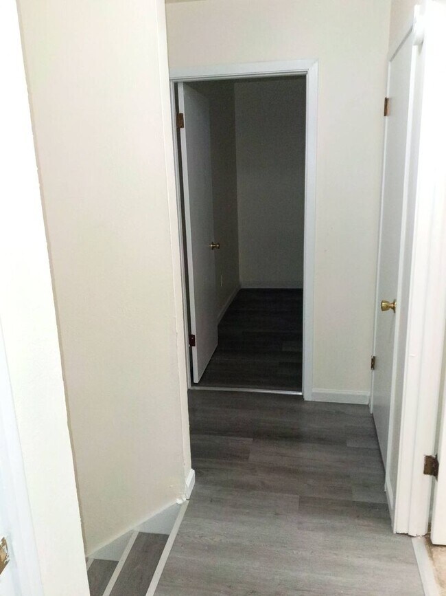 Photo - 9517WBradleyM Unit 9519