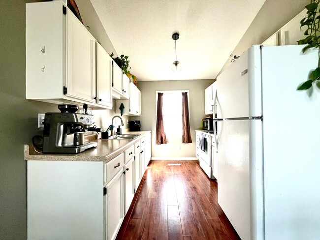 Photo - 2319 10th St