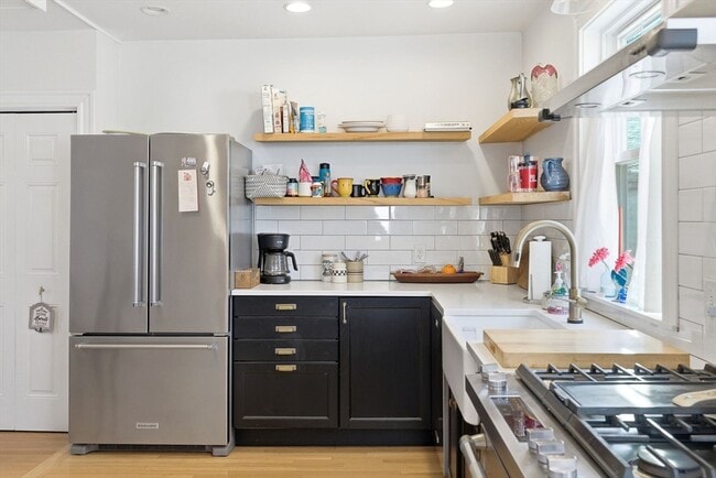 Photo - 31 High St Unit 1