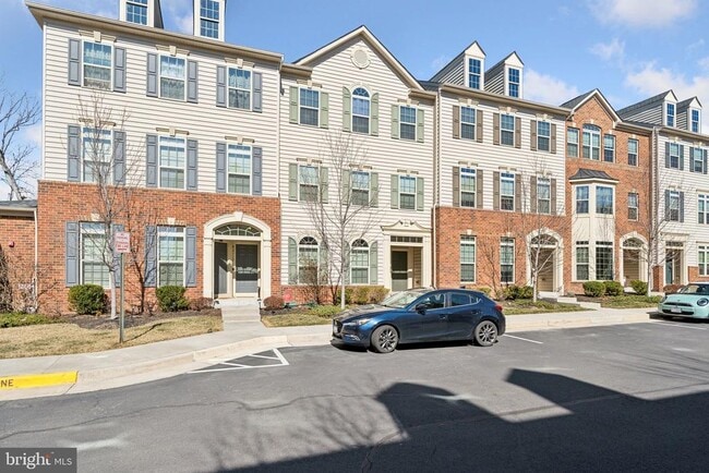 Building Photo - 42116 Piebald Square