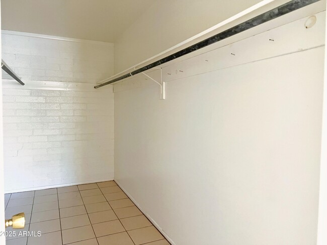 Photo - 1240 W Dunlap Ave Apartment Unit 8