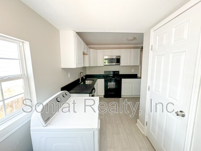 Photo - 1610 St Anthony St