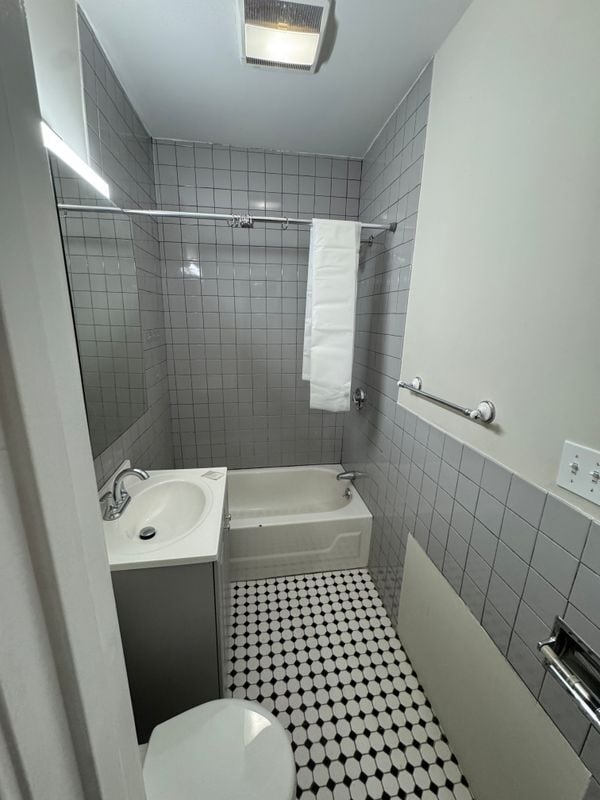 Photo - 164 Crest Ave