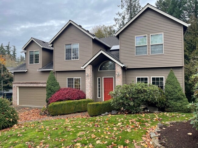 Building Photo - Grand 5+ Bedroom Home in Desirable Garden Home- Raleigh Hills Location with 2800 Sq Ft!