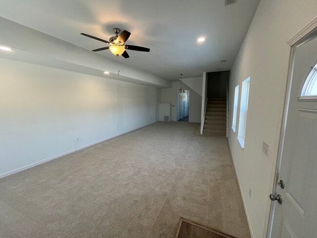 Photo - 1657 Mooberry St