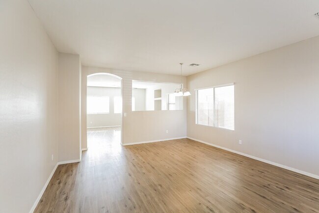 Photo - 6906 S 50th Glen