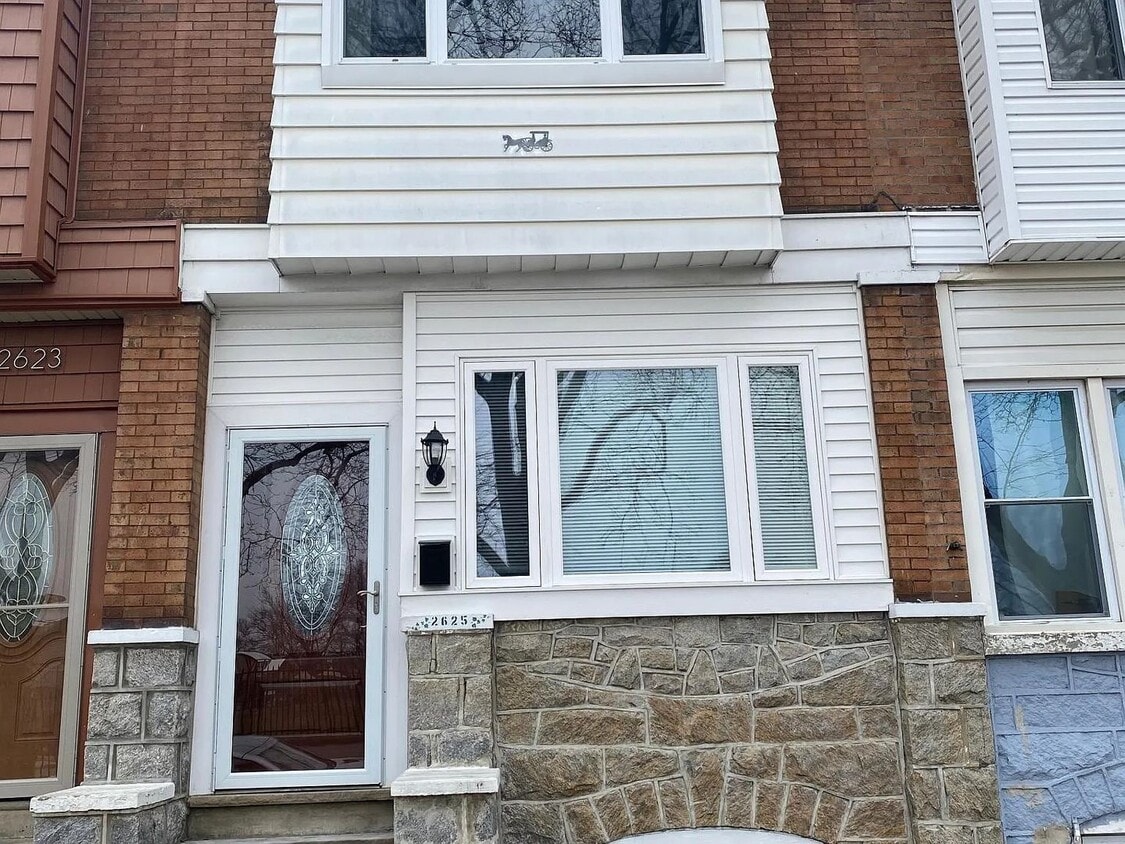 Recently updated 3 Beds 1.5 Bath home, loc... - Recently updated 3 Beds 1.5 Bath home, loc...