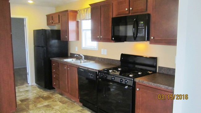 Cider Mill Village - Cider Mill Village Apartments