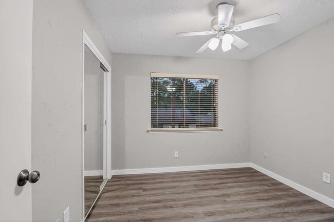 Photo - 17226 Chapel Pine St