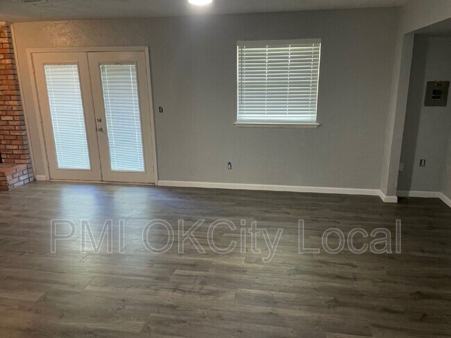 Photo - 3708 N Eagle Ln