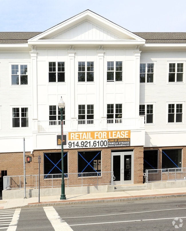 La entrada - 730 NORTH AVENUE