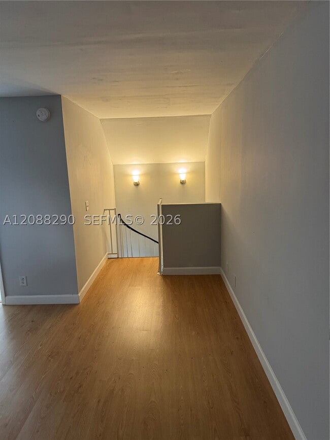25 Deer Creek Rd