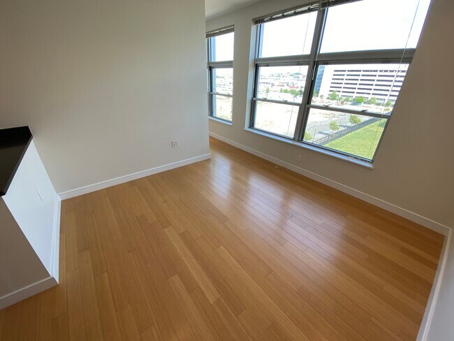 Photo - 591 Albany St