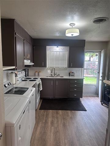 Photo - 1651 Palm St