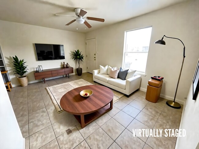 Photo - 1504 Windward Dr Unidad # A