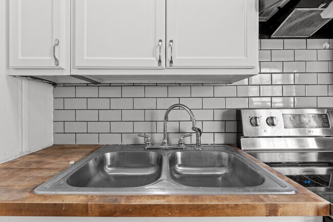 Photo - 2301 N 16th St