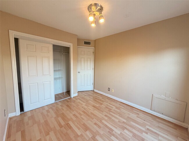 4210 Wyatt St Unit 7